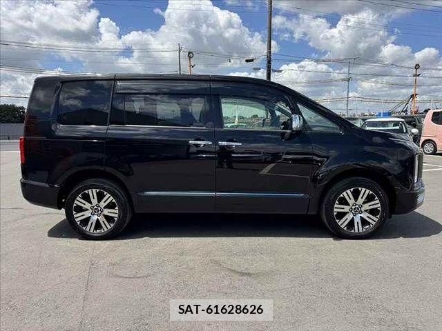 Mitsubishi DELICA 2022-06 8365598-11