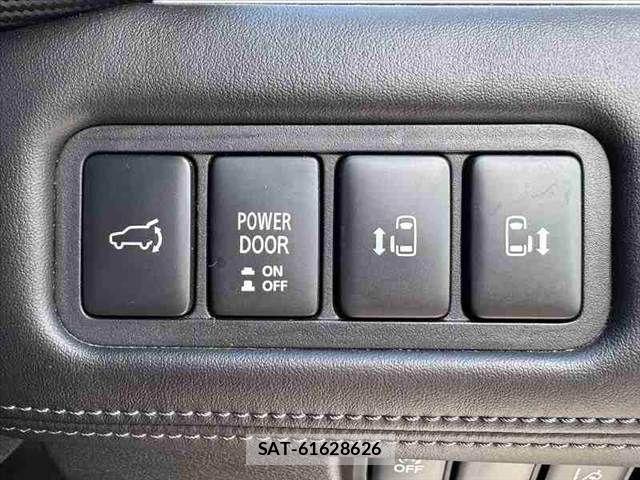 Mitsubishi DELICA 2022-06 8365598-5