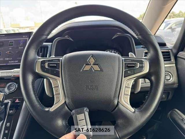 Mitsubishi DELICA 2022-06 8365598-6