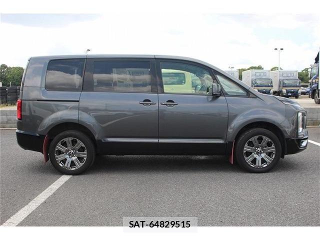 Mitsubishi DELICA 2021-10 8365596-14