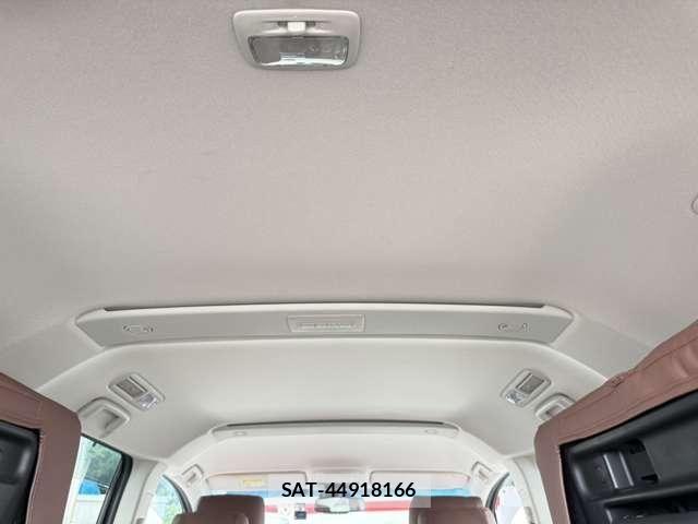 Mitsubishi DELICA 2019-09 8365599-28