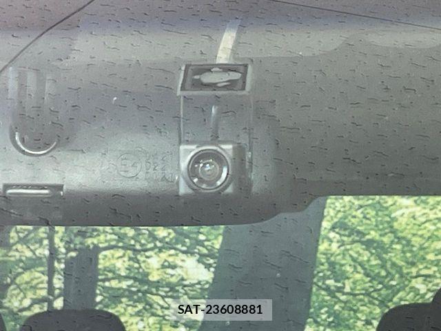 Mitsubishi DELICA 2018-10 8365604-6