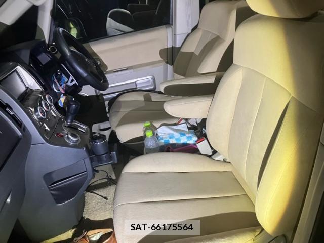 Mitsubishi DELICA 2007-12 8365614-11