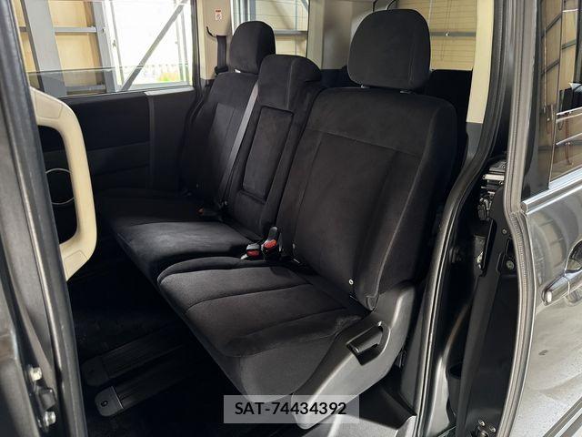 Mitsubishi DELICA 2013-02 8365608-9