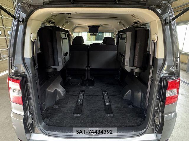 Mitsubishi DELICA 2013-02 8365608-11