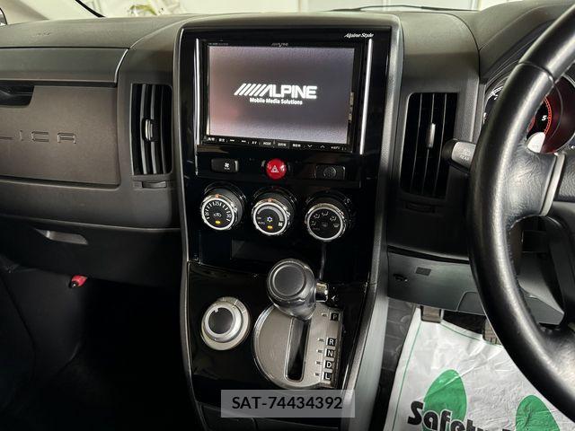 Mitsubishi DELICA 2013-02 8365608-12