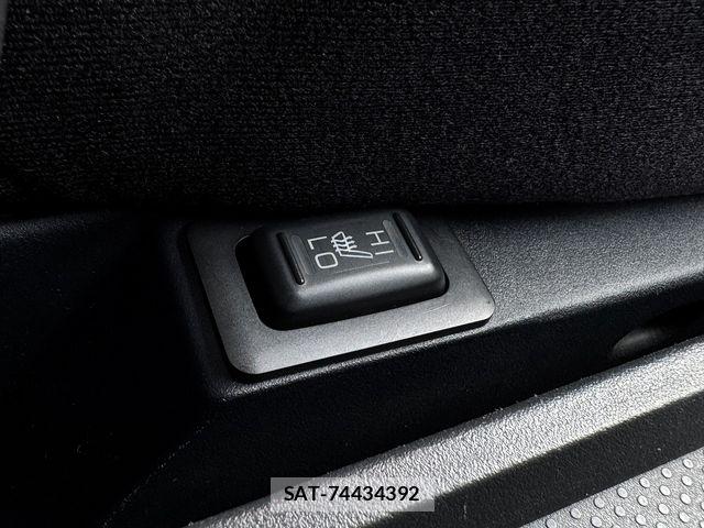 Mitsubishi DELICA 2013-02 8365608-16