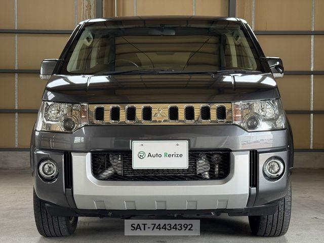 Mitsubishi DELICA 2013-02 8365608-1