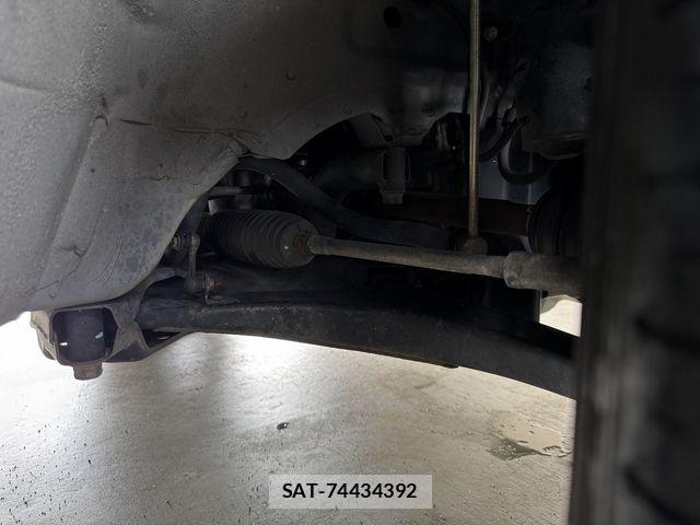 Mitsubishi DELICA 2013-02 8365608-22