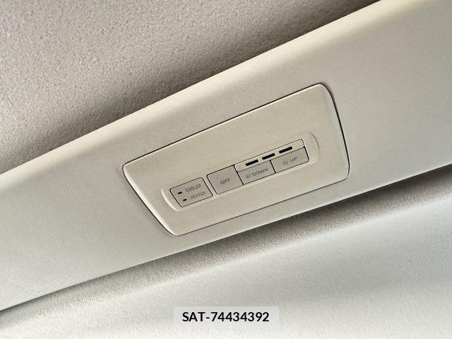 Mitsubishi DELICA 2013-02 8365608-26