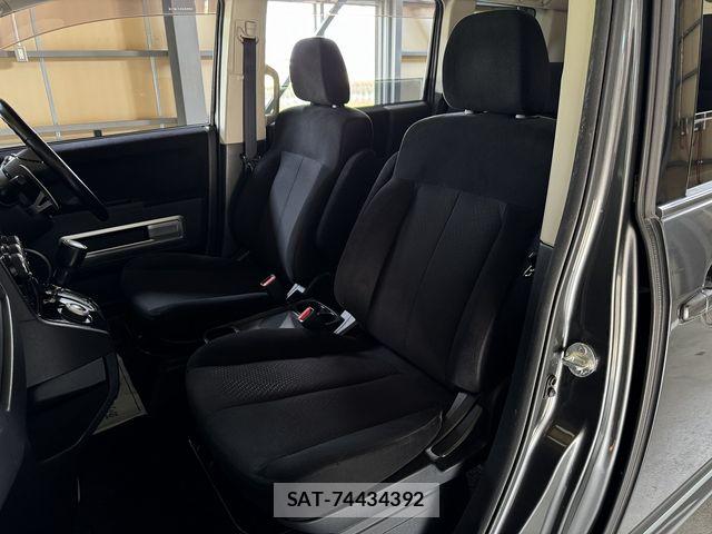 Mitsubishi DELICA 2013-02 8365608-8