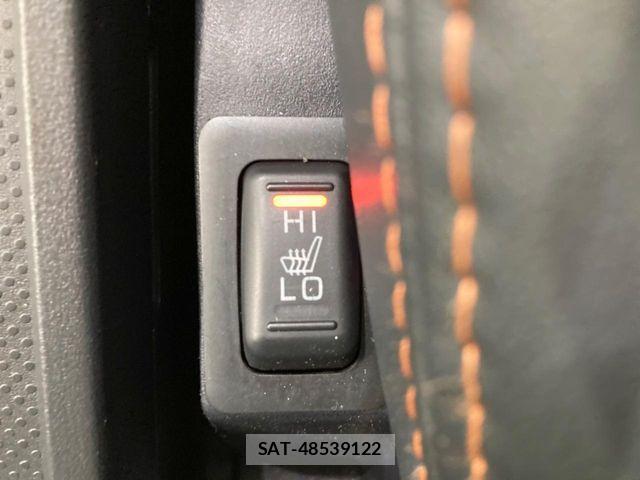 Mitsubishi DELICA 2018-06 8365602-6