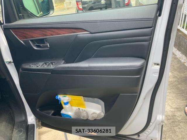 Mitsubishi DELICA 2022-03 8365601-12