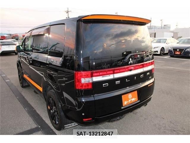 Mitsubishi DELICA 2017-08 8365603-12