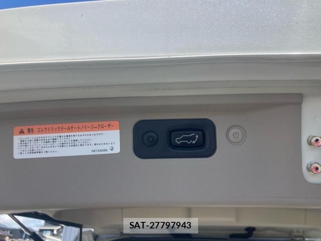Mitsubishi DELICA 2015-08 8365609-13