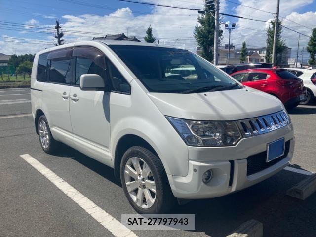 Mitsubishi DELICA 2015-08 8365609-1