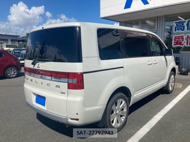 Mitsubishi DELICA 2015-08 8365609-2