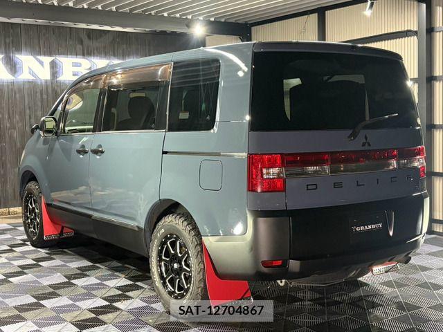 Mitsubishi DELICA 2014-11 8371610-14