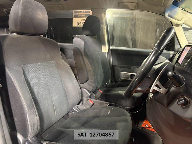 Mitsubishi DELICA 2014-11 8371610-5