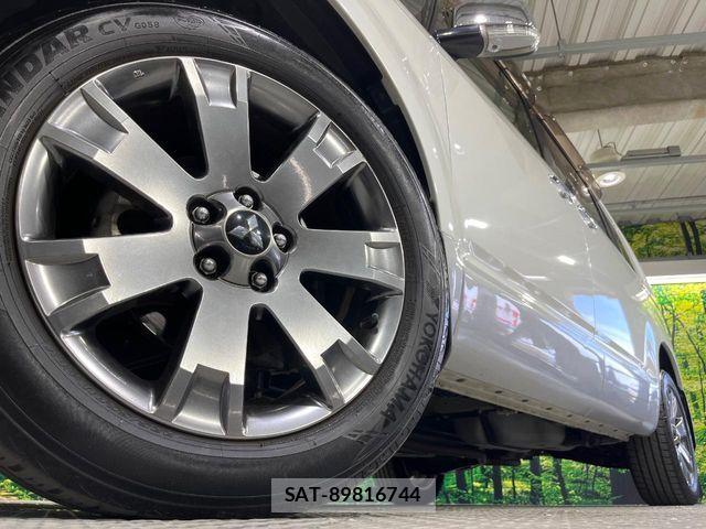Mitsubishi DELICA 2018-02 8371609-12