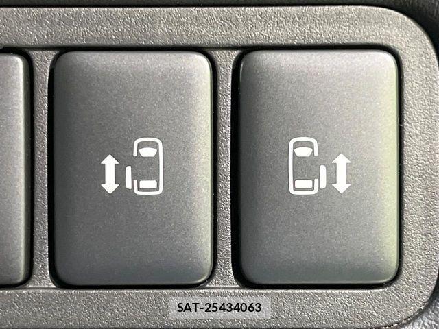 Mitsubishi DELICA 2023-01 8371607-3