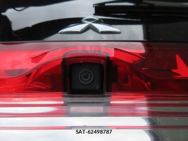 Mitsubishi DELICA 2011-03 8412040-11