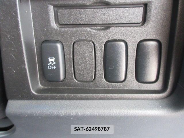 Mitsubishi DELICA 2011-03 8412040-20