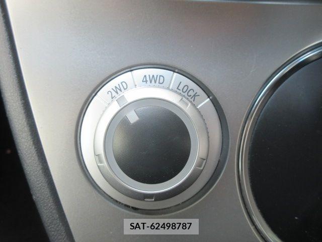 Mitsubishi DELICA 2011-03 8412040-21