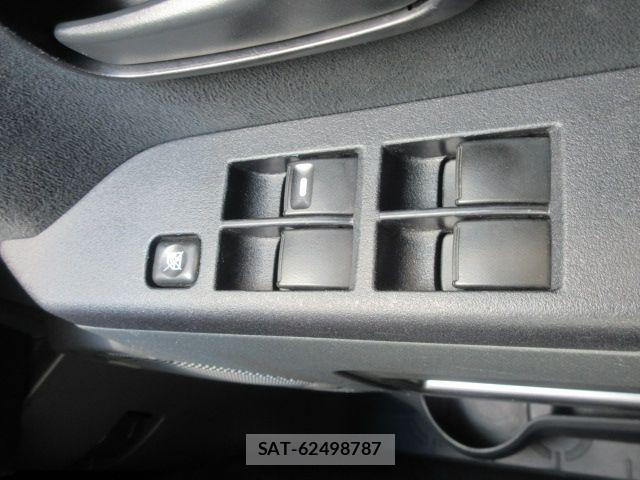 Mitsubishi DELICA 2011-03 8412040-22