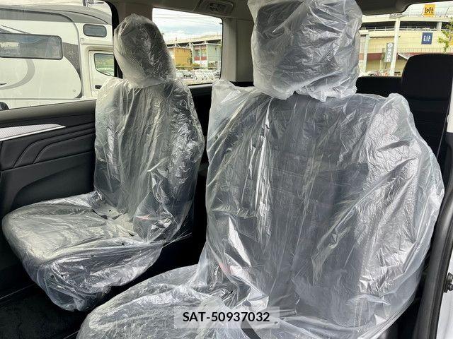 Mitsubishi DELICA 2026-07 8412016-9