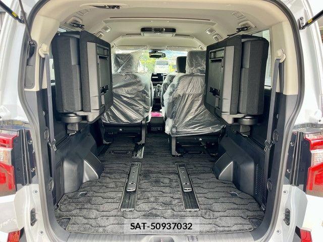 Mitsubishi DELICA 2026-07 8412016-18