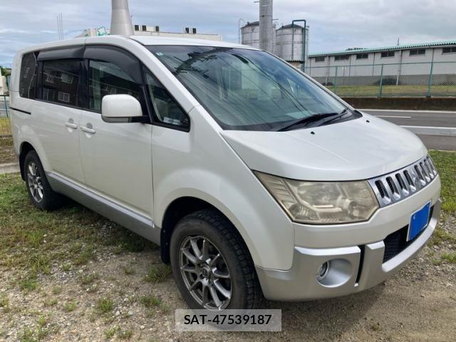 Mitsubishi DELICA 2009-09 8412052-2