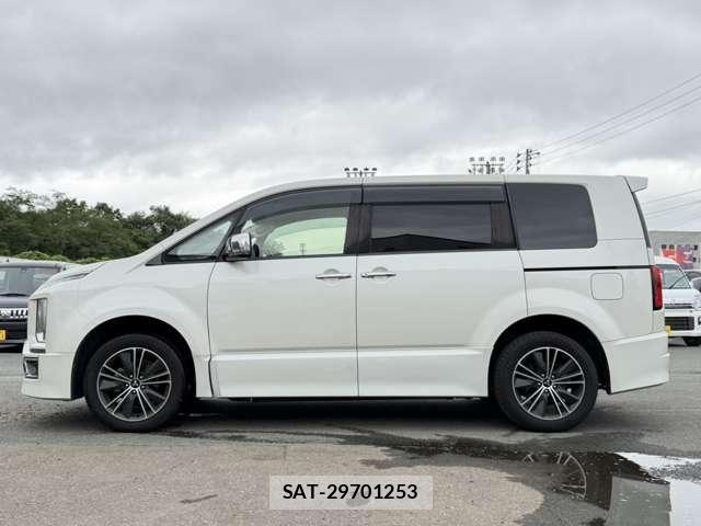 Mitsubishi DELICA 2020-10 8412020-23