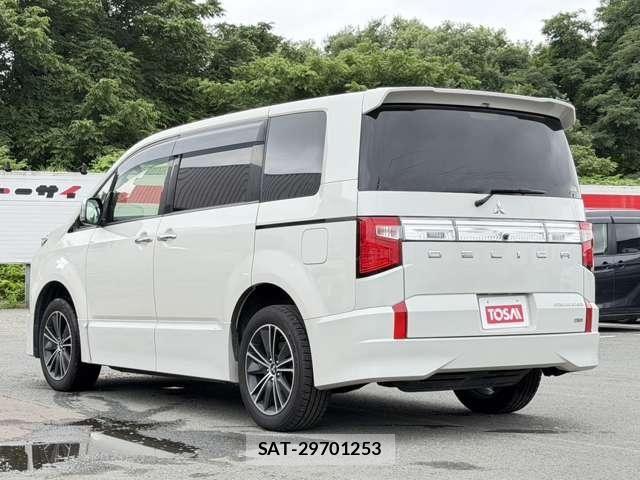 Mitsubishi DELICA 2020-10 8412020-24