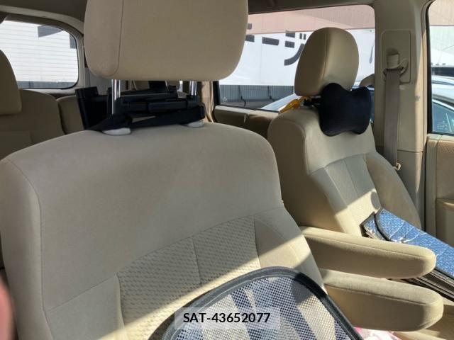 Mitsubishi DELICA 2009-08 8412049-12