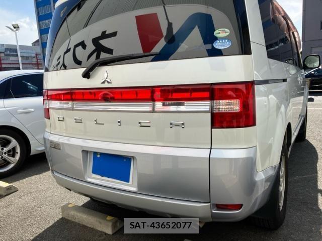 Mitsubishi DELICA 2009-08 8412049-2