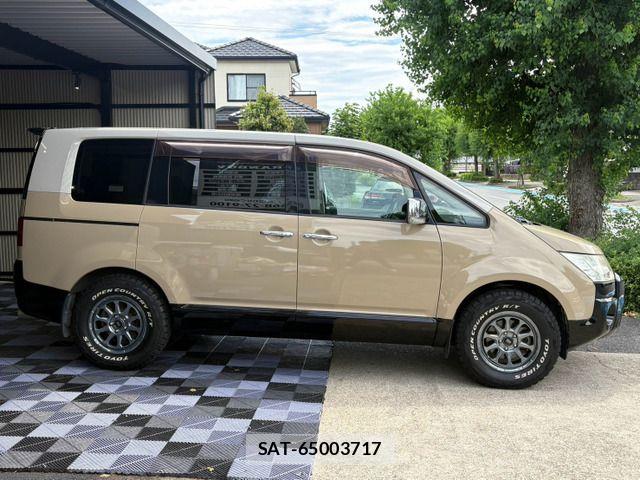 Mitsubishi DELICA 2008-08 8412032-11