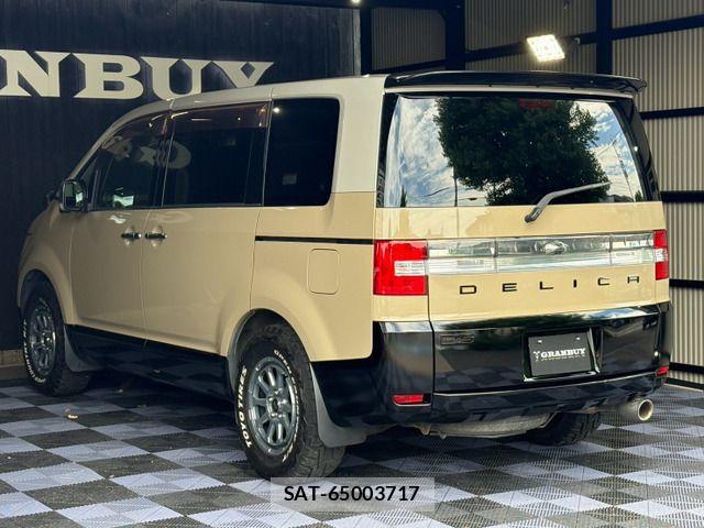 Mitsubishi DELICA 2008-08 8412032-14