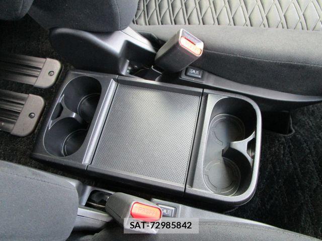 Mitsubishi DELICA 2021-02 8412022-22