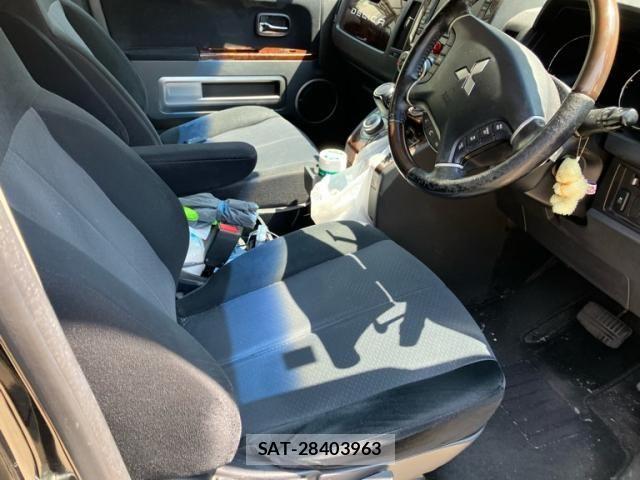 Mitsubishi DELICA 2011-05 8412050-10