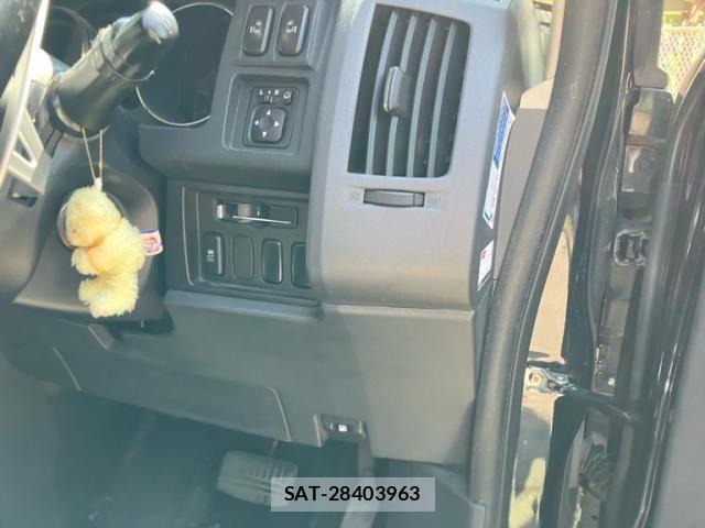 Mitsubishi DELICA 2011-05 8412050-11