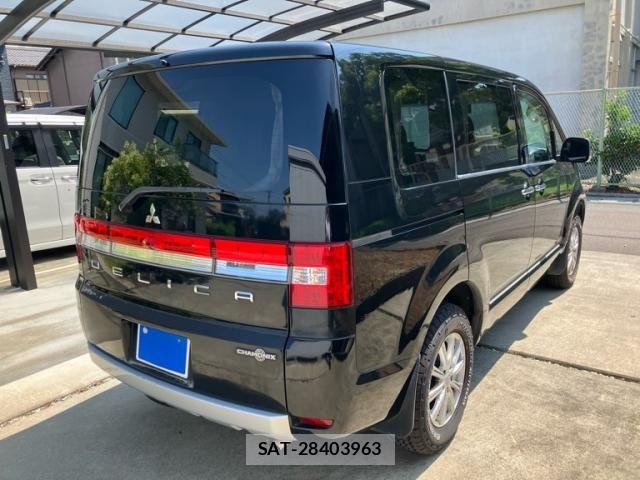 Mitsubishi DELICA 2011-05 8412050-2