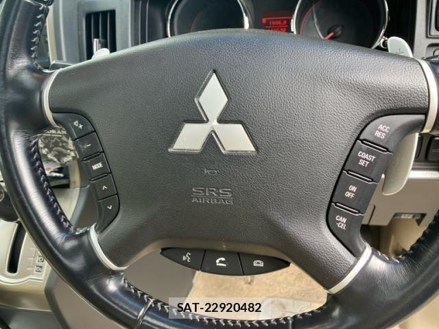 Mitsubishi DELICA 2007-10 8412054-12