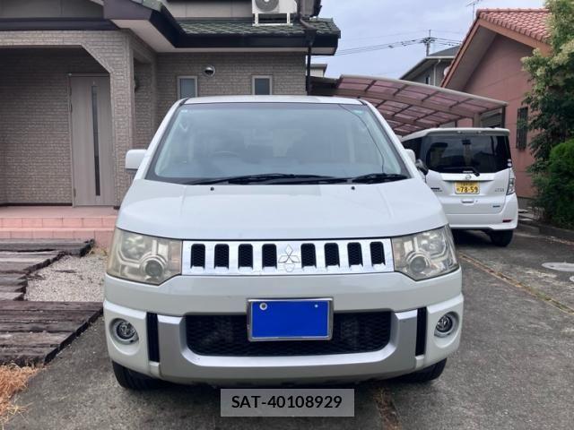 Mitsubishi DELICA 2013-10 8412041-0