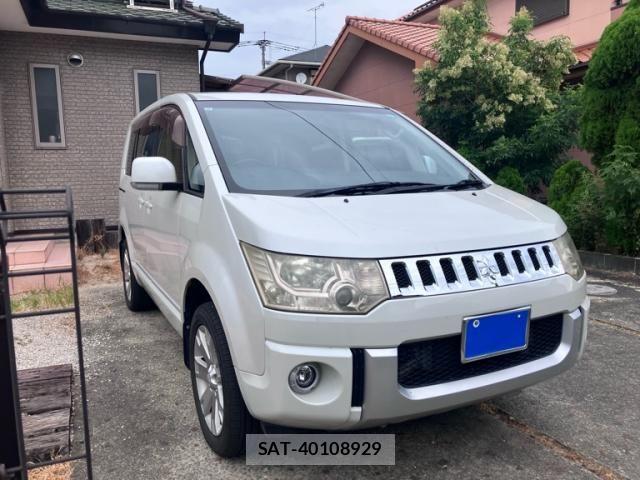 Mitsubishi DELICA 2013-10 8412041-1