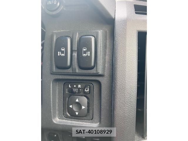 Mitsubishi DELICA 2013-10 8412041-20