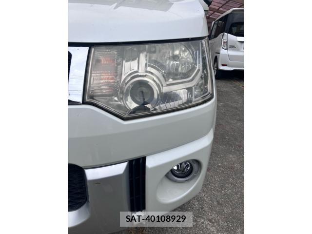 Mitsubishi DELICA 2013-10 8412041-4