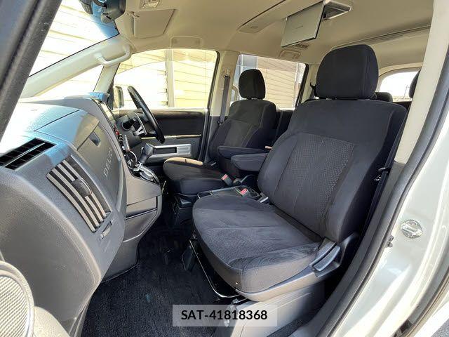 Mitsubishi DELICA 2015-10 8412029-18