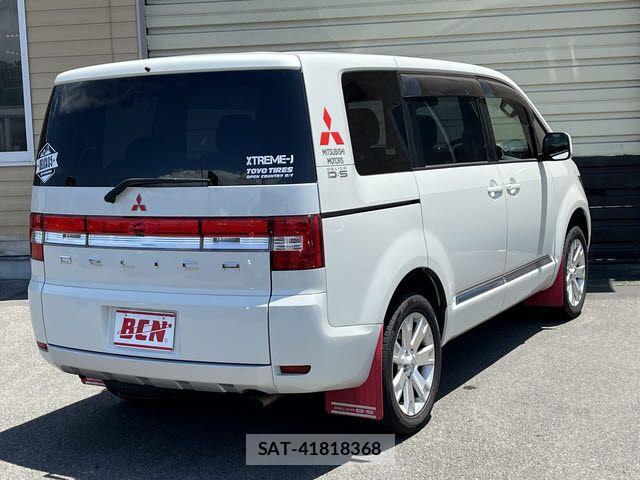 Mitsubishi DELICA 2015-10 8412029-2