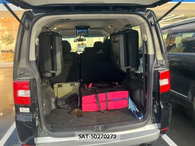 Mitsubishi DELICA 2017-04 8412048-9